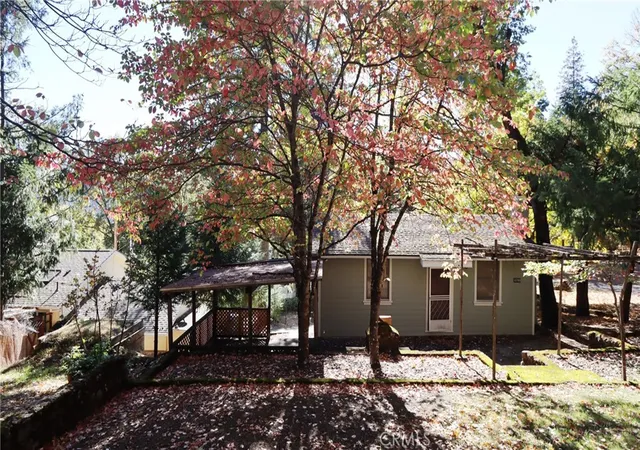 2nd image of 10785 Loch Lomond, Middletown, CA 95461 | MLS# LC25250913