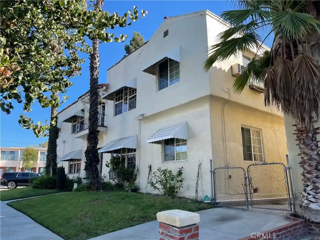 Multi family home for sale at 630 Naranja Dr, Glendale, CA 91206 | MLS# DW25252871