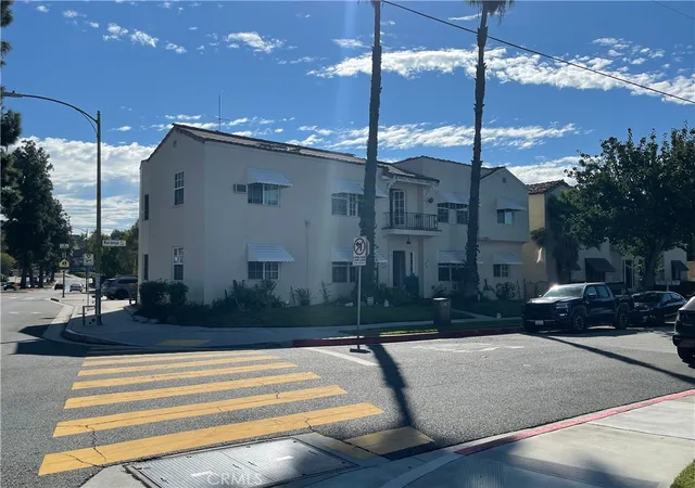 image of 630 Naranja Dr, Glendale, CA 91206 | MLS# DW25252871