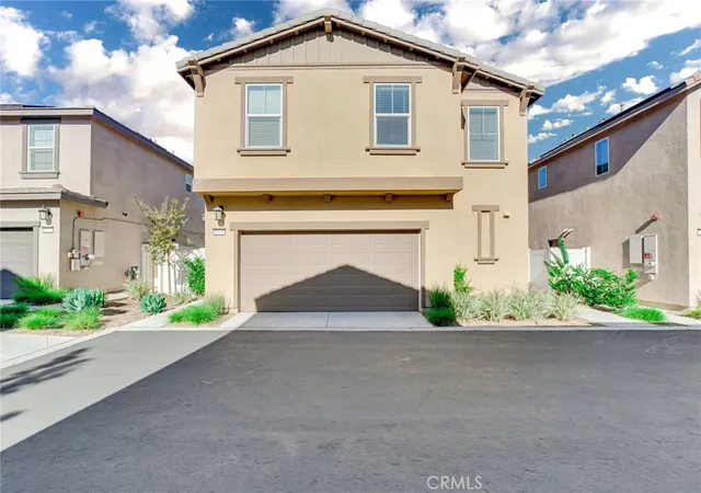 1st image of 2526 Gunner Ridge, Rialto, CA 92377 | MLS# IV25252899