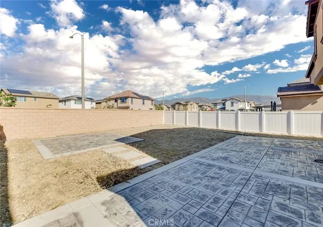 33rd image of 2526 Gunner Ridge, Rialto, CA 92377 | MLS# IV25252899
