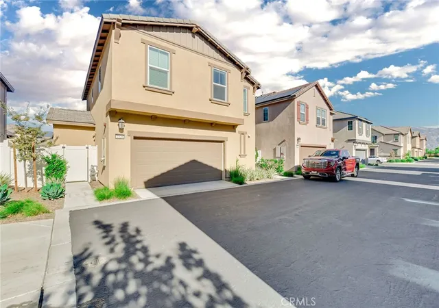 3rd image of 2526 Gunner Ridge, Rialto, CA 92377 | MLS# IV25252899