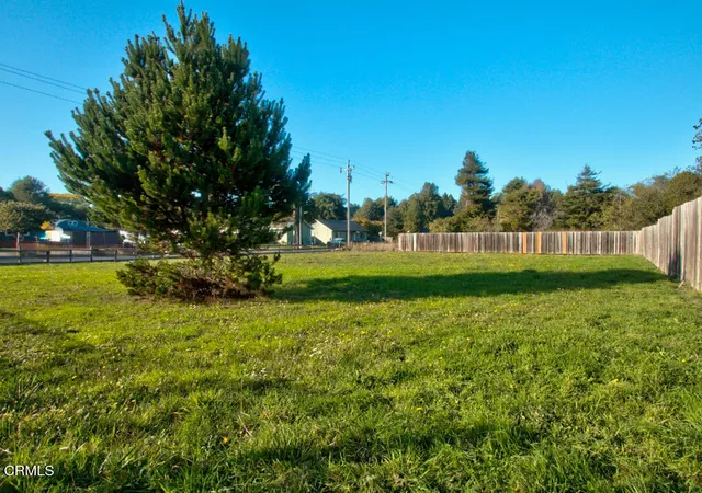 4th image of 104 B N Dana St, Fort Bragg, CA 95437 | MLS# C1-11189