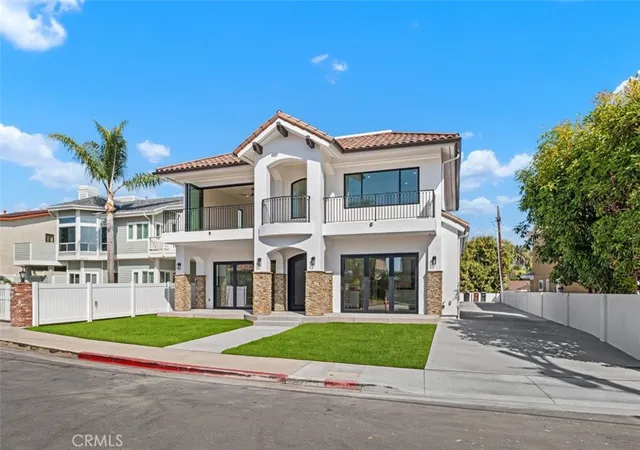 Photo 1 of Single family home for sale at 34882 Doheny, Capistrano Beach, CA 92624 | MLS# OC25253150 | Listing updated on 2026-10-04