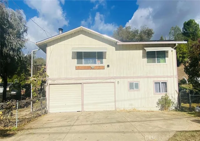 Photo 1 of Single family home for sale at 2900 Oakcrest Dr, Lucerne, CA 95458 | MLS# LC25253449 | Listing updated on 2026-03-24