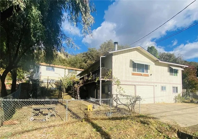 Photo 2 of Single family home for sale at 2900 Oakcrest Dr, Lucerne, CA 95458 | MLS# LC25253449 | Listing updated on 2026-03-24