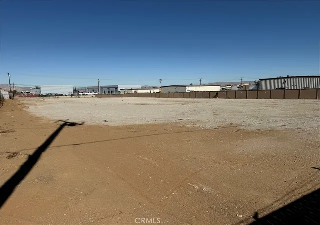 1st image of 0 Catalpa St, Hesperia, CA 92345 | MLS# HD25253555