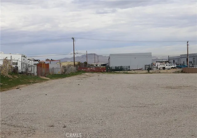 3rd image of 0 Catalpa St, Hesperia, CA 92345 | MLS# HD25253555