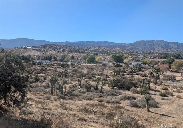 4th image of 0 Malposa Rd, Phelan, CA 92371 | MLS# HD25249357