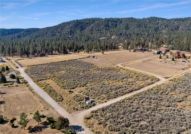 Photo 1 of Land for sale at 1085 Dusty Trl, Frazier Park, CA 93225 | MLS# AR25253908 | Listing updated on 2026-04-22