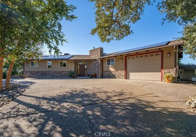 3rd image of 14805 Hilltop Dr, Red Bluff, CA 96080 | MLS# SN25254164