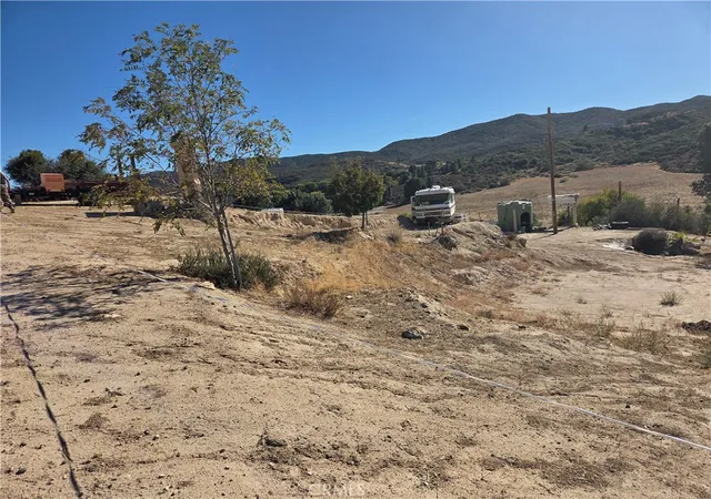 Photo 1 of Land for sale at 0 Vac Deer Bank, Lake Elizabeth, CA 93532 | MLS# RS25251076 | Listing updated on 2026-05-22