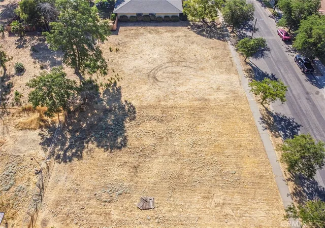 Photo 3 of Land for sale at 835 W 10th Street, Merced, CA 95341 | MLS# MC25254770 | Listing updated on 2026-09-30
