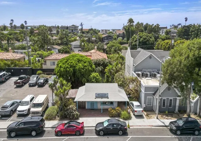 4th image of 600 N Coast Hwy 101, Encinitas, CA 92024 | MLS# 250043456SD