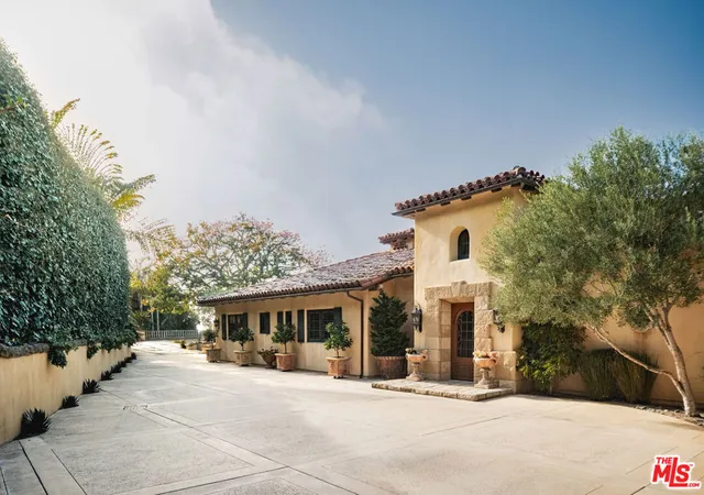 Photo 4 of Single family home for sale at 4020 Cuervo Ave, Santa Barbara, CA 93110 | MLS# 25615941 | Listing updated on 2026-10-07