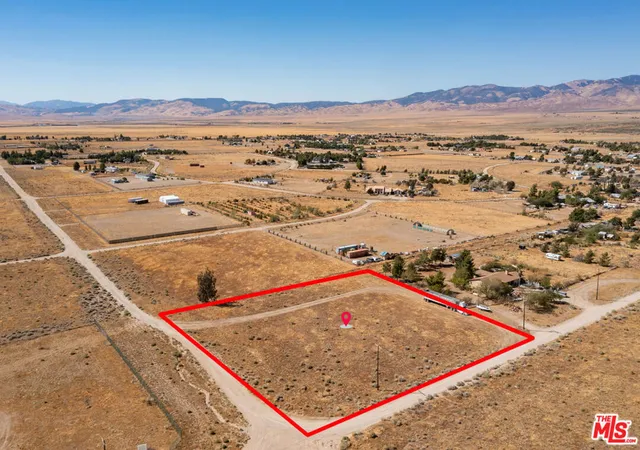 Homes for sale in Fairmont, CA | 252 Avenue C, Fairmont, CA 93536 | MLS# 25616131