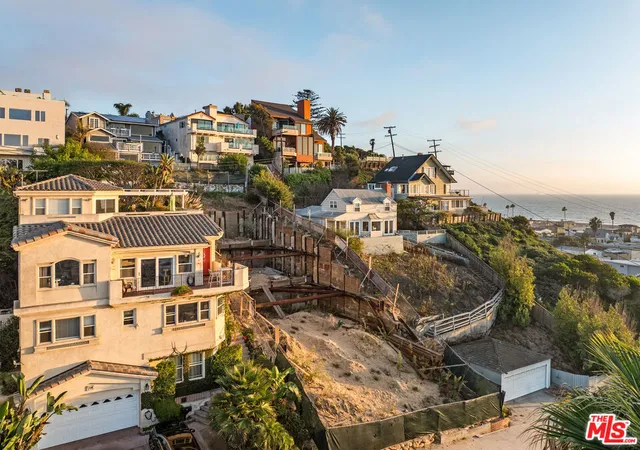 4th image of 210 Montreal St, Los Angeles, CA 90293 | MLS# 25611323