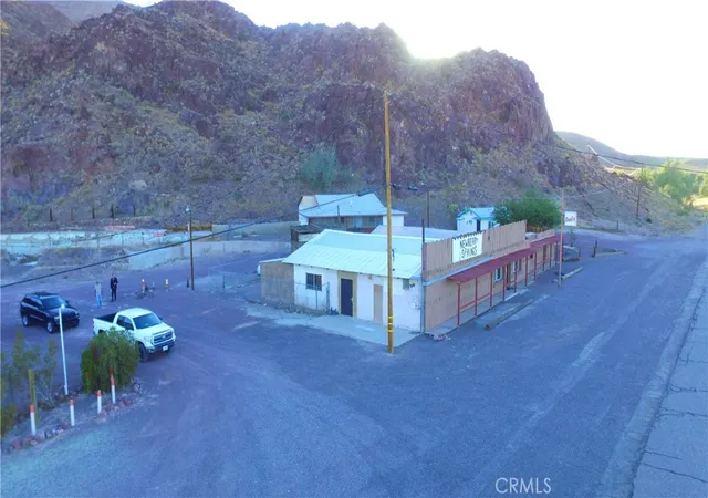 3rd image of 44655 44544 National Trails Hwy, Newberry Springs, CA 92365 | MLS# HD25255848