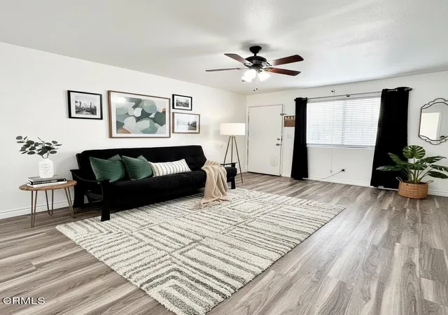 2nd image of 129 E Ventura St #A, Santa Paula, CA 93060 | MLS# V1-33260