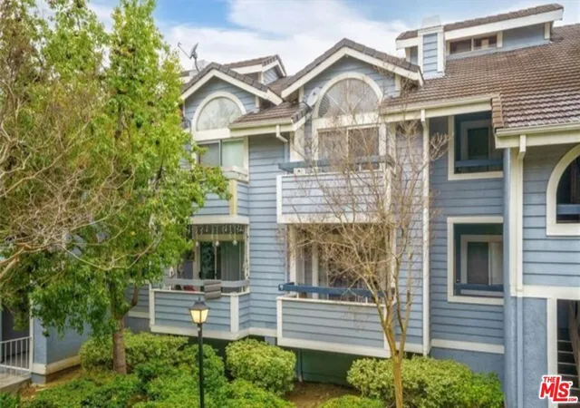 1st image of 26926 Flo Ln #422, Canyon Country, CA 91351 | MLS# 25616361