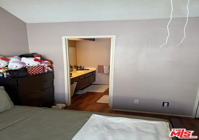 4th image of 26926 Flo Ln #422, Canyon Country, CA 91351 | MLS# 25616361