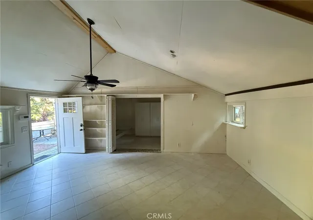 3rd image of 23489 Lake, Crestline, CA 92325 | MLS# OC25255937
