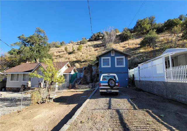 Photo 3 of Single family home for sale at 516 South, Lebec, CA 93243 | MLS# SR25256005 | Listing updated on 2026-09-09