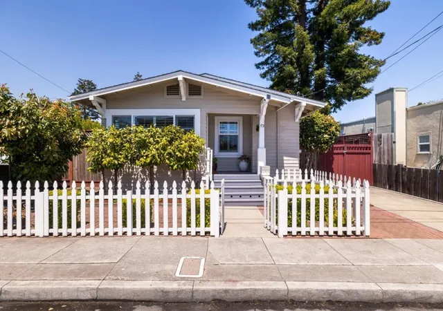 Single family home for sale at 113 Washburn Ave, Santa Cruz, CA 95060 | MLS# ML82027018