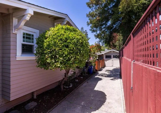 Photo 40 of Single family home for sale at 113 Washburn Ave, Santa Cruz, CA 95060 | MLS# ML82027018 | Listing updated on 2026-10-12