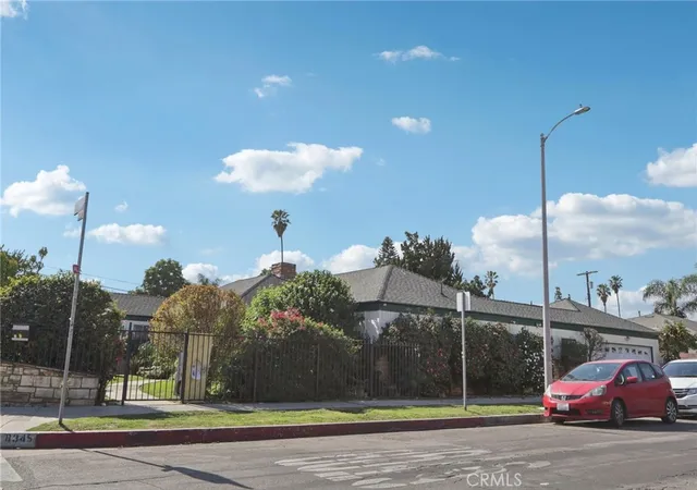 5th image of 8345 Kester, Panorama City, CA 91402 | MLS# IG25255913