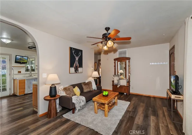 Photo 3 of Single family home for sale at 811 Leonard Ln, Sugarloaf, CA 92386 | MLS# IG25244379 | Listing updated on 2026-10-05