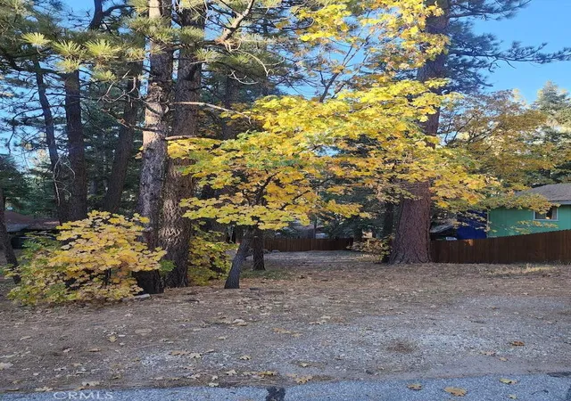 2nd image of 42736 Willow Ave, Big Bear Lake, CA 92315 | MLS# IG25256606