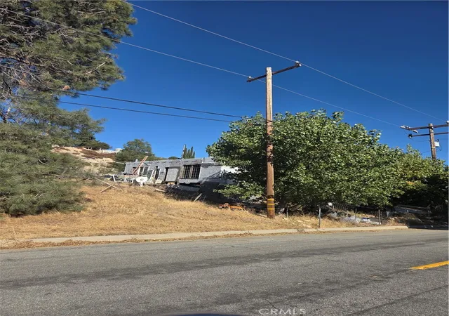 2nd image of 42530 Ranch Club, Lake Hughes, CA 93532 | MLS# RS25252060