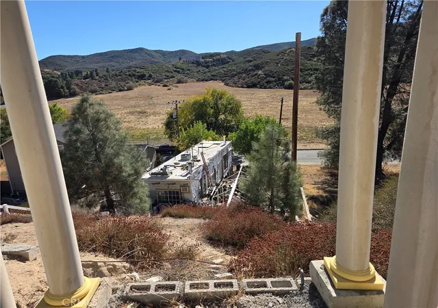 3rd image of 42530 Ranch Club, Lake Hughes, CA 93532 | MLS# RS25252060