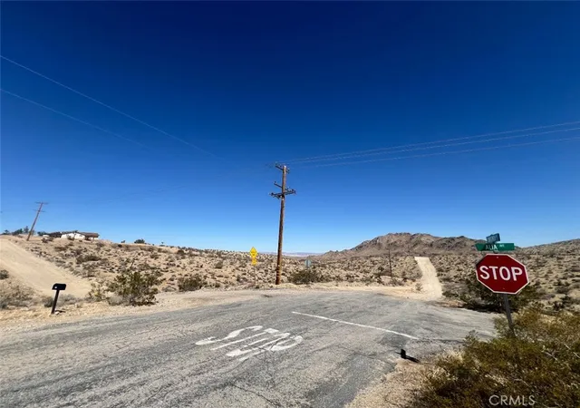 4th image of 4515 Alta Ave, Yucca Valley, CA 92284 | MLS# PW25255787