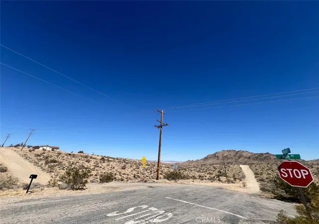 5th image of 4515 Alta Ave, Yucca Valley, CA 92284 | MLS# PW25255787