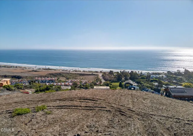 Homes for sale in Malibu, CA | 31001 Bailard Rd, Malibu, CA 90265 | MLS# V1-33305