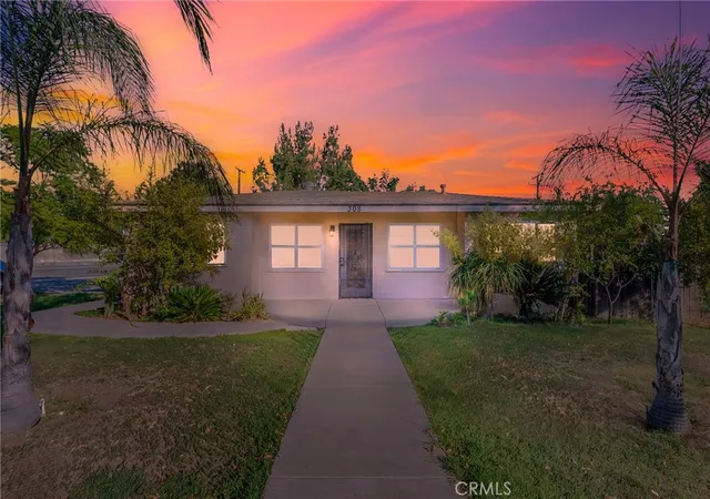 Photo 3 of Single family home for sale at 308 S Campus Ave, Upland, CA 91786 | MLS# CV25258002 | Listing updated on 2026-06-06