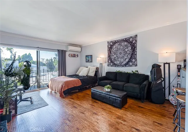 Photo 2 of Condo for sale at 15344 Weddington, Sherman Oaks, CA 91411 | MLS# TR25257857 | Listing updated on 2026-10-07