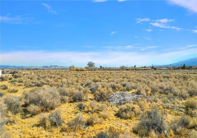 Photo 4 of Land for sale at 0 Kendall Rd, Lucerne Valley, CA 92356 | MLS# HD25257814 | Listing updated on 2025-11-11
