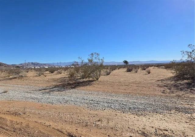 Photo 3 of Land for sale at 0 Dunsmuir St, Apple Valley, CA 92307 | MLS# RS25257749 | Listing updated on 2026-03-20