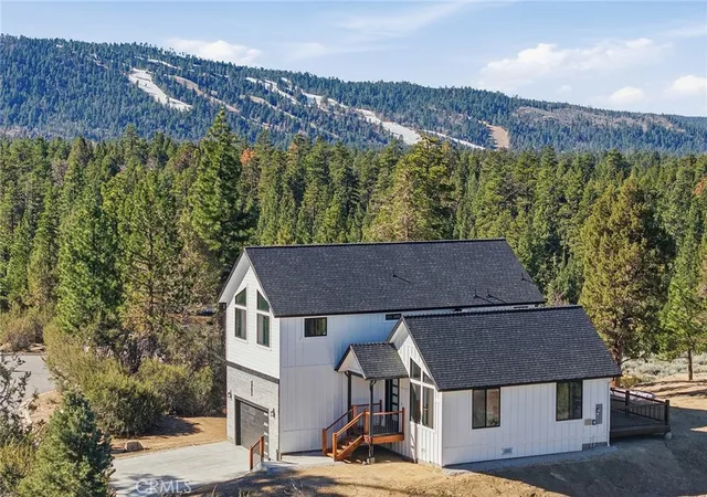 Homes for sale in Big Bear City, CA | 447 Tanglewood Dr, Big Bear City, CA 92314 | MLS# JT25257790