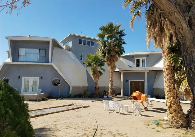 Photo 2 of Single family home for sale at 45985 Cottonwood Rd, Newberry Springs, CA 92365 | MLS# HD25258107 | Listing updated on 2026-07-07