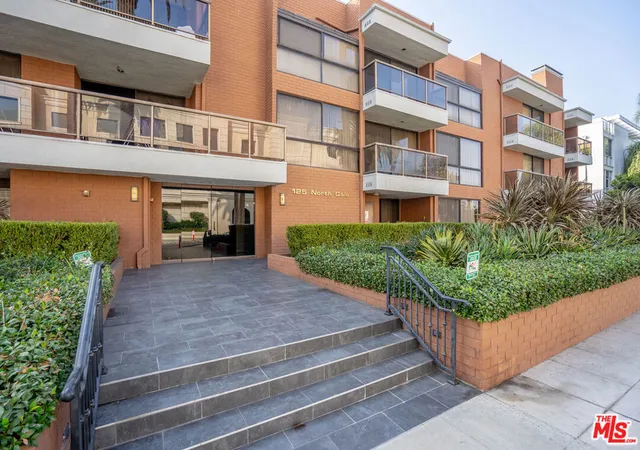 Homes for sale in Beverly Hills, CA | 125 N Gale Dr #205, Beverly Hills, CA 90211 | MLS# 25617801