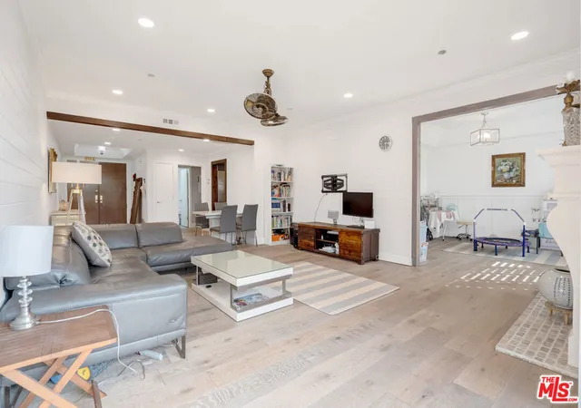 Homes for sale in Beverly Hills, CA | 125 N Gale Dr, Beverly Hills, CA 90211