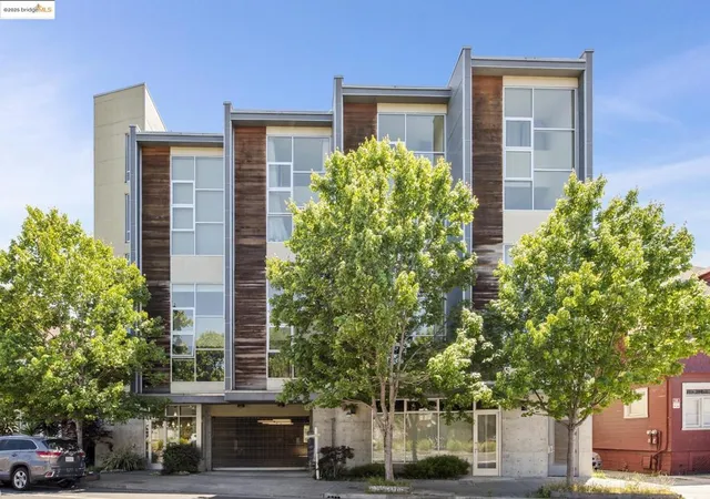 1st image of 485 W Macarthur Blvd #407, Oakland, CA 94609 | MLS# 41117198