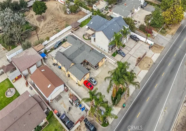 3rd image of 11814 Ramona, Chino, CA 91710 | MLS# CV25257114
