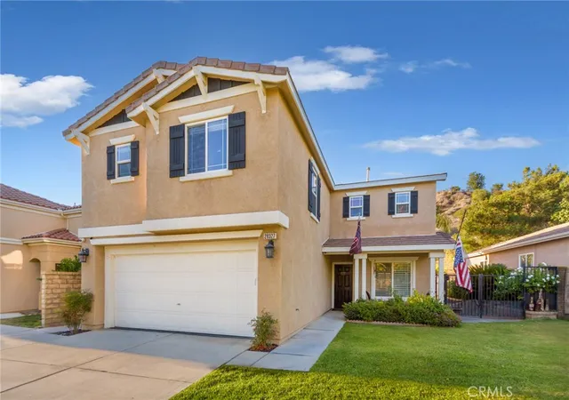 3rd image of 28327 Gibraltar Lane, Castaic, CA 91384 | MLS# SR25258830