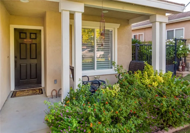 5th image of 28327 Gibraltar Lane, Castaic, CA 91384 | MLS# SR25258830