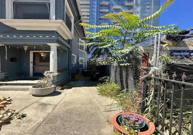 3rd image of 623 S 2Nd St, San Jose, CA 95112 | MLS# ML82027377